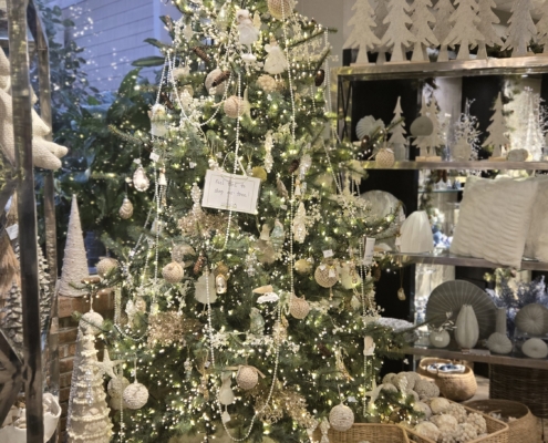 holiday showroom, decorated tree